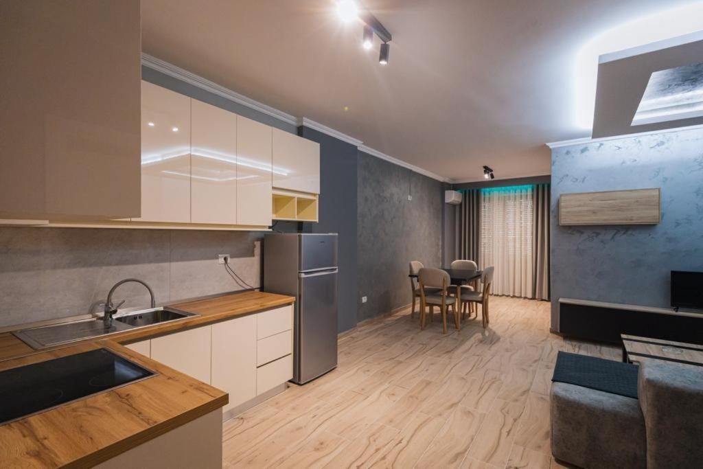 Holiday Apartment Влёра Экстерьер фото